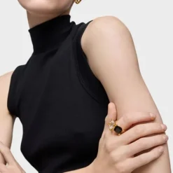 Anillo mediano con baño de oro 18 kt sobre plata y ónix Color Black^TOUS Discount