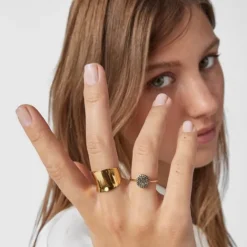 Anillo pequeño con baño de oro 18 kt sobre plata y diamantes Nenufar^TOUS Clearance