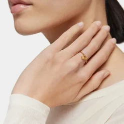 Anillo pequeño con baño de oro de 18 kt sobre plata y topacio Grain^TOUS Clearance