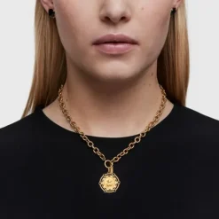 Colgante medalla oso con baño de oro 18 kt sobre plata y detalles ónix Cachito Mío^TOUS Discount