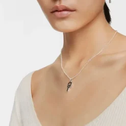 Colgante mediano de plata y esmalte negro MANIFESTO^TOUS New