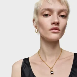 Colgante pequeño con baño de oro 18 kt sobre plata y ónix Color Black^TOUS Best