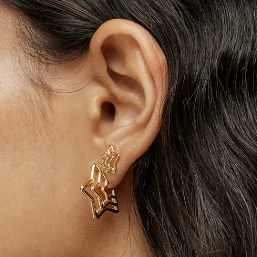 Pendientes pequeños triple estrella con baño de oro 18 kt sobre plata Bickie^TOUS Hot