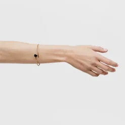 Pulsera abierta con baño de oro 18 kt sobre plata y ónix Cachito Mío^TOUS