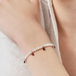 Pulsera de perlas y cordón negro con baño de oro rosa 18 kt sobre plata y gemas Motif^TOUS Hot