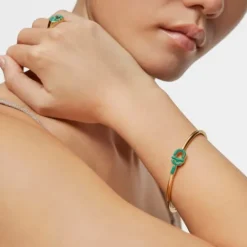 Pulsera esclava con baño de oro 18 kt sobre plata y motivo en color verde MANIFESTO^TOUS Clearance