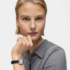 Reloj con movimiento suizo analógico de acero con 0,40 ct en diamantes y brazalete de piel negra Les Classiques^TOUS Hot