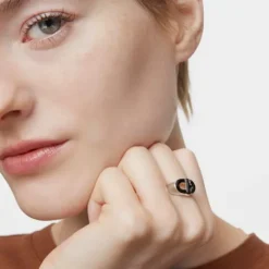 Sello de plata y esmalte negro MANIFESTO^TOUS Clearance